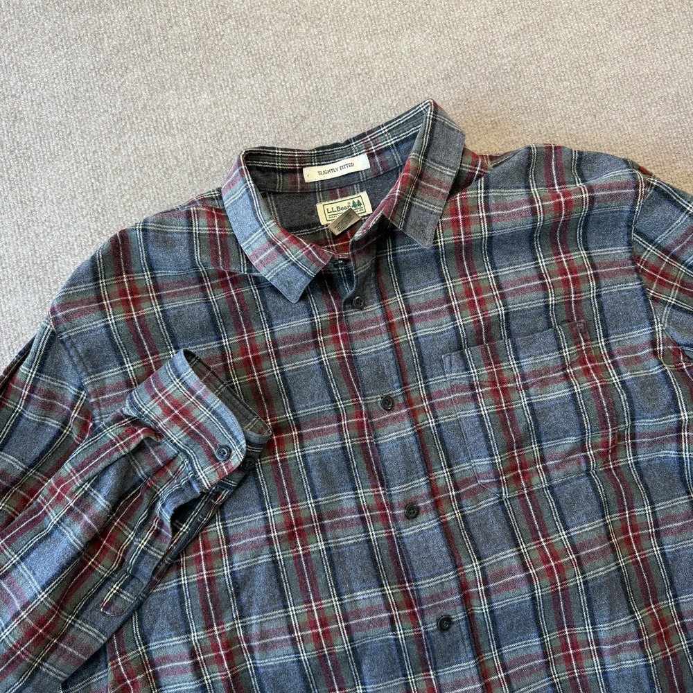 L.L. Bean Slightly Fitted Button-Down Flannel Shirt Men's XL Tall‎ Multi Plaid